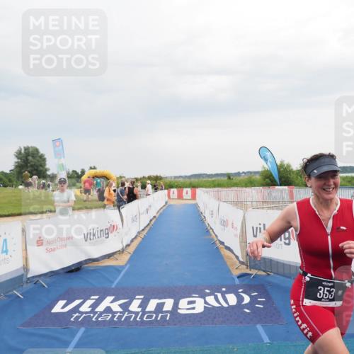 22.06.2025 - Viking Triathlon MichiJ http://msf.ph/oto/8116693 22.06.2025 16:50:58 Ziel 213, 353 meine-sportfotos.de