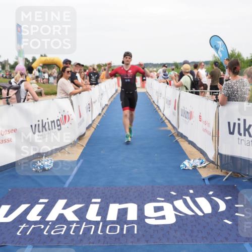 22.06.2025 - Viking Triathlon MichiJ http://msf.ph/oto/8116724 22.06.2025 15:06:59 Ziel 429 meine-sportfotos.de