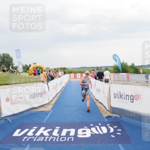 22.06.2025 - Viking Triathlon MichiJ http://msf.ph/oto/8116854 22.06.2025 16:51:57 Ziel 192 meine-sportfotos.de
