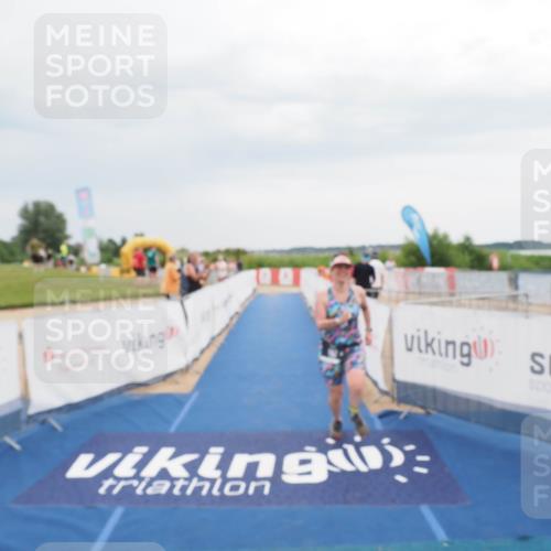 22.06.2025 - Viking Triathlon MichiJ http://msf.ph/oto/8116898 22.06.2025 16:51:57 Ziel 192 meine-sportfotos.de