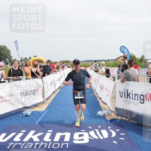 22.06.2025 - Viking Triathlon MichiJ http://msf.ph/oto/8117011 22.06.2025 14:56:19 Ziel 167 meine-sportfotos.de