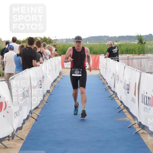 22.06.2025 - Viking Triathlon MichiJ http://msf.ph/oto/8117040 22.06.2025 16:27:28 Ziel 308, 363 meine-sportfotos.de