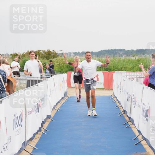 22.06.2025 - Viking Triathlon MichiJ http://msf.ph/oto/8117058 22.06.2025 16:53:32 Ziel 359, 436 meine-sportfotos.de