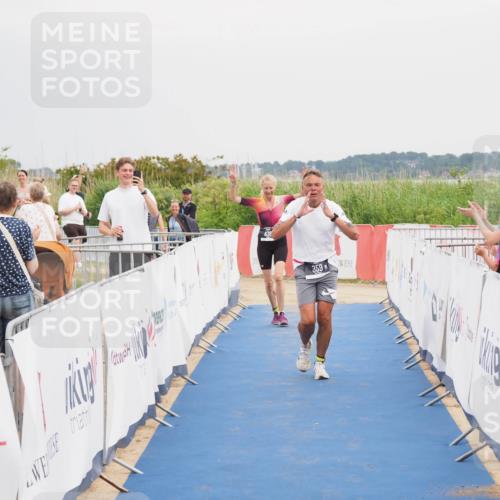 22.06.2025 - Viking Triathlon MichiJ http://msf.ph/oto/8117078 22.06.2025 16:53:32 Ziel 359, 436 meine-sportfotos.de