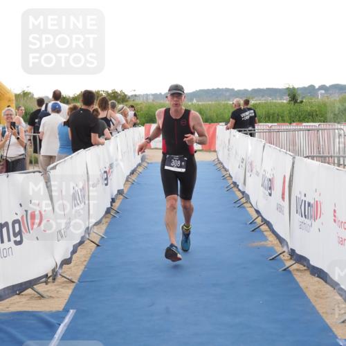 22.06.2025 - Viking Triathlon MichiJ http://msf.ph/oto/8117080 22.06.2025 16:27:28 Ziel 308, 363 meine-sportfotos.de