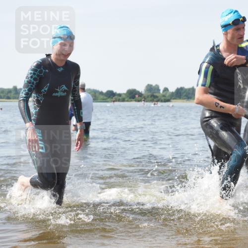22.06.2025 - Viking Triathlon KatJ http://msf.ph/oto/8117117 22.06.2025 10:44:07 Schwimmen 41, 123, 249, 343, 439, 442, 467, 627, 637, 650 meine-sportfotos.de