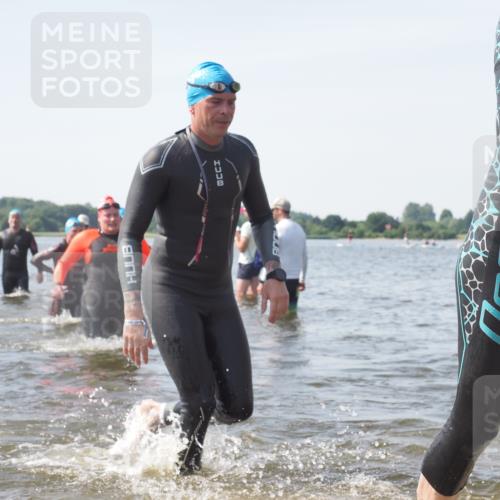 22.06.2025 - Viking Triathlon KatJ http://msf.ph/oto/8117151 22.06.2025 10:44:09 Schwimmen 41, 103, 123, 249, 343, 439, 442, 467, 627, 637, 650 meine-sportfotos.de