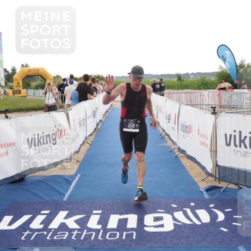 22.06.2025 - Viking Triathlon MichiJ http://msf.ph/oto/8117183 22.06.2025 16:27:29 Ziel 308 meine-sportfotos.de