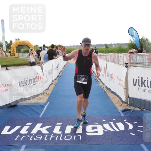 22.06.2025 - Viking Triathlon MichiJ http://msf.ph/oto/8117215 22.06.2025 16:27:30 Ziel 308 meine-sportfotos.de