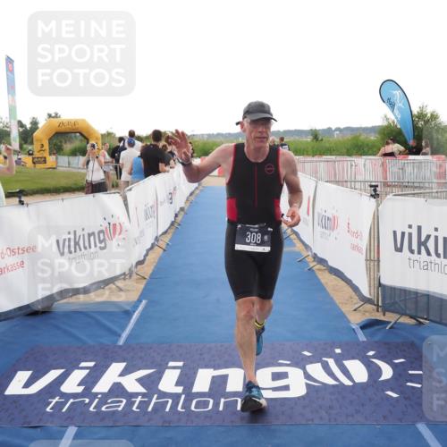 22.06.2025 - Viking Triathlon MichiJ http://msf.ph/oto/8117226 22.06.2025 16:27:30 Ziel 308 meine-sportfotos.de