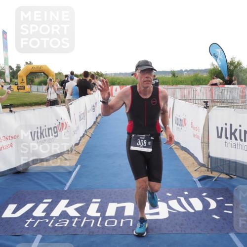 22.06.2025 - Viking Triathlon MichiJ http://msf.ph/oto/8117237 22.06.2025 16:27:30 Ziel 308 meine-sportfotos.de