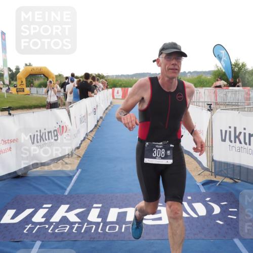 22.06.2025 - Viking Triathlon MichiJ http://msf.ph/oto/8117264 22.06.2025 16:27:30 Ziel 308 meine-sportfotos.de