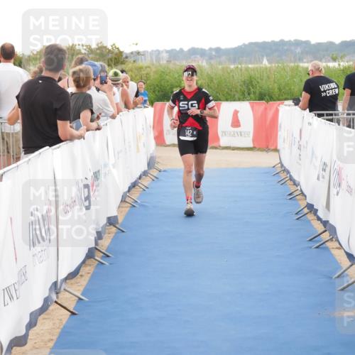 22.06.2025 - Viking Triathlon MichiJ http://msf.ph/oto/8117333 22.06.2025 16:27:44 Ziel 142 meine-sportfotos.de