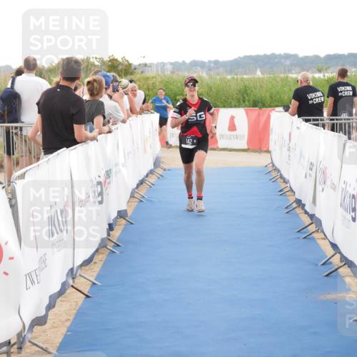 22.06.2025 - Viking Triathlon MichiJ http://msf.ph/oto/8117360 22.06.2025 16:27:44 Ziel 142 meine-sportfotos.de
