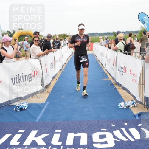 22.06.2025 - Viking Triathlon MichiJ http://msf.ph/oto/8117383 22.06.2025 15:07:26 Ziel 80 meine-sportfotos.de