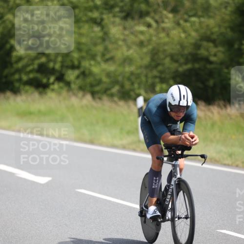 22.06.2025 - Viking Triathlon Yannick Fuchs http://msf.ph/oto/8117462 22.06.2025 11:42:53 Radfahren 2, 45, 74, 76, 81, 414, 441, 610, 623, 661 meine-sportfotos.de