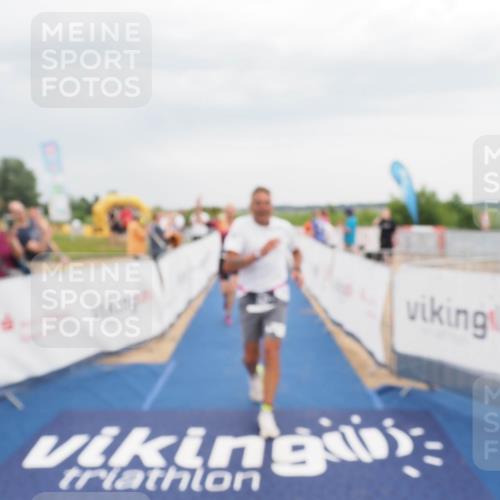 22.06.2025 - Viking Triathlon MichiJ http://msf.ph/oto/8117472 22.06.2025 16:53:37 Ziel 359, 436 meine-sportfotos.de
