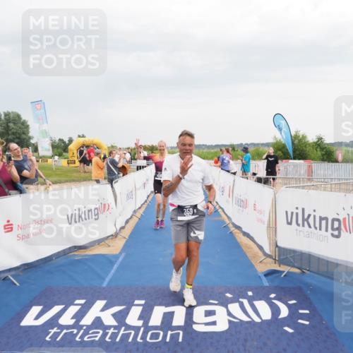 22.06.2025 - Viking Triathlon MichiJ http://msf.ph/oto/8117483 22.06.2025 16:53:37 Ziel 359, 436 meine-sportfotos.de