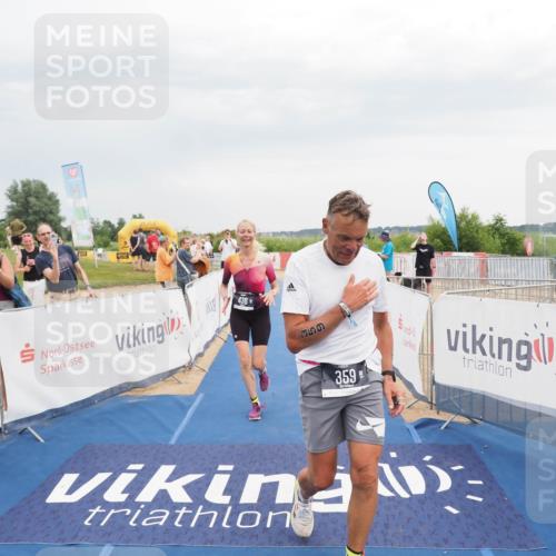 22.06.2025 - Viking Triathlon MichiJ http://msf.ph/oto/8117576 22.06.2025 16:53:38 Ziel 359, 436 meine-sportfotos.de