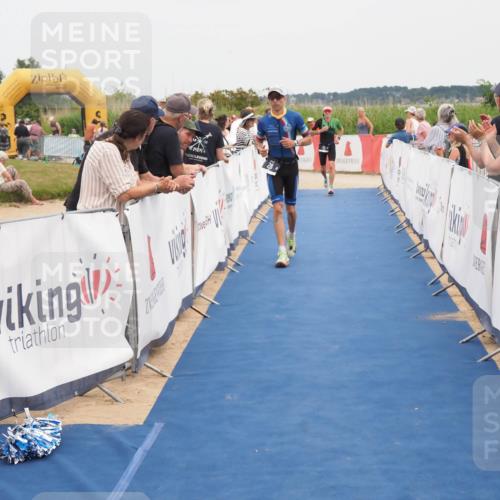 22.06.2025 - Viking Triathlon MichiJ http://msf.ph/oto/8117581 22.06.2025 15:07:32 Ziel 28, 113 meine-sportfotos.de