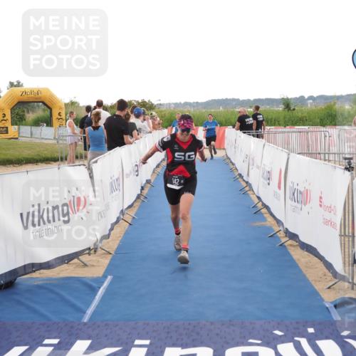 22.06.2025 - Viking Triathlon MichiJ http://msf.ph/oto/8117624 22.06.2025 16:27:47 Ziel 142, 633 meine-sportfotos.de
