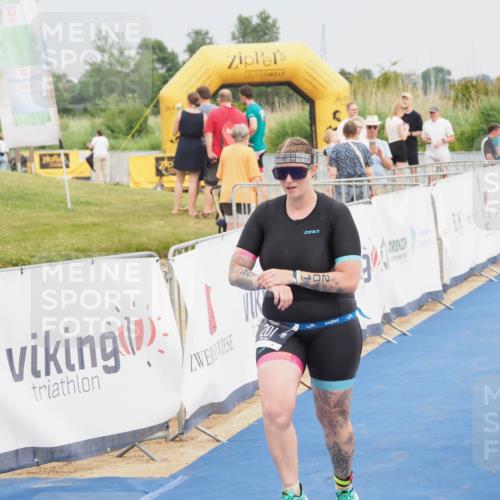 22.06.2025 - Viking Triathlon MichiJ http://msf.ph/oto/8117754 22.06.2025 16:54:15 Ziel 201 meine-sportfotos.de