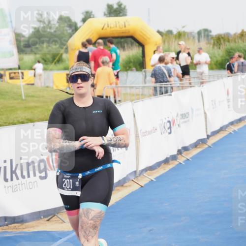 22.06.2025 - Viking Triathlon MichiJ http://msf.ph/oto/8117786 22.06.2025 16:54:16 Ziel 201 meine-sportfotos.de