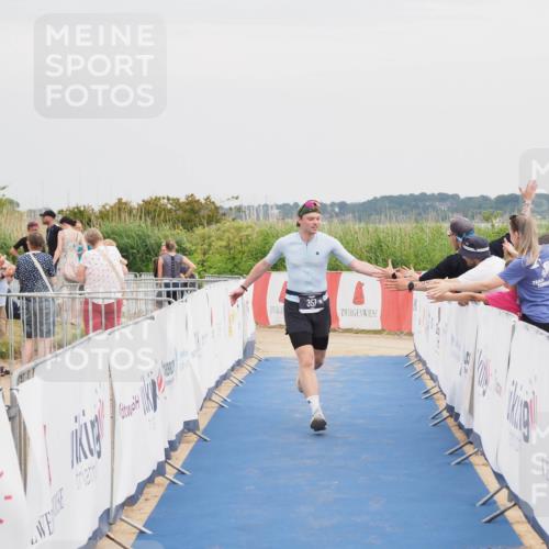 22.06.2025 - Viking Triathlon MichiJ http://msf.ph/oto/8117793 22.06.2025 16:55:23 Ziel 357 meine-sportfotos.de