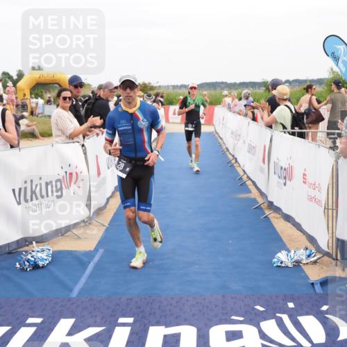 22.06.2025 - Viking Triathlon MichiJ http://msf.ph/oto/8117797 22.06.2025 15:07:36 Ziel 28, 113 meine-sportfotos.de