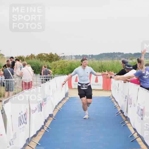 22.06.2025 - Viking Triathlon MichiJ http://msf.ph/oto/8117800 22.06.2025 16:55:23 Ziel 357 meine-sportfotos.de