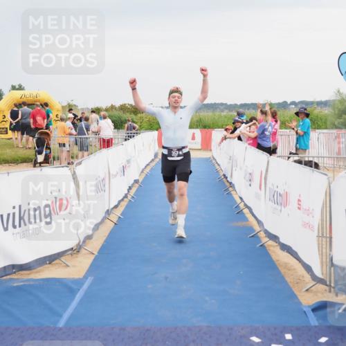 22.06.2025 - Viking Triathlon MichiJ http://msf.ph/oto/8117922 22.06.2025 16:55:25 Ziel 357 meine-sportfotos.de