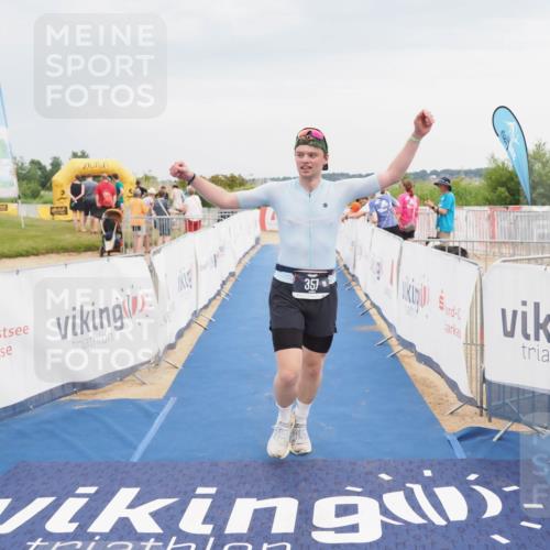 22.06.2025 - Viking Triathlon MichiJ http://msf.ph/oto/8117993 22.06.2025 16:55:26 Ziel 357 meine-sportfotos.de