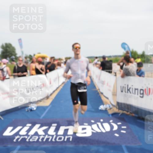 22.06.2025 - Viking Triathlon MichiJ http://msf.ph/oto/8118011 22.06.2025 14:56:52 Ziel 435 meine-sportfotos.de