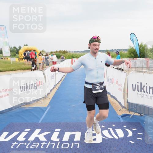 22.06.2025 - Viking Triathlon MichiJ http://msf.ph/oto/8118019 22.06.2025 16:55:26 Ziel 357 meine-sportfotos.de