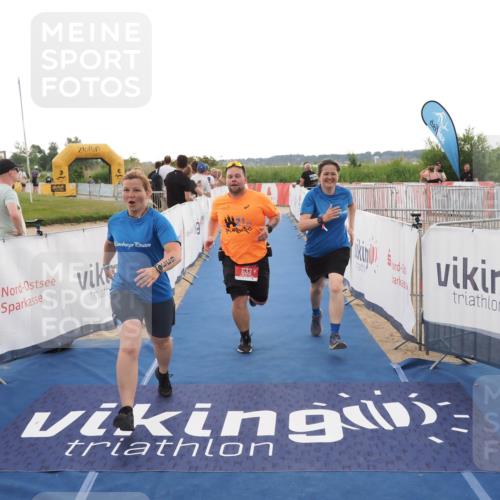 22.06.2025 - Viking Triathlon MichiJ http://msf.ph/oto/8118040 22.06.2025 16:27:52 Ziel 633 meine-sportfotos.de