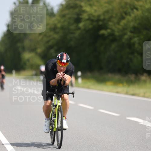 22.06.2025 - Viking Triathlon Yannick Fuchs http://msf.ph/oto/8118058 22.06.2025 11:43:40 Radfahren 37, 130, 183, 202, 308, 364, 372, 418, 466, 632 meine-sportfotos.de