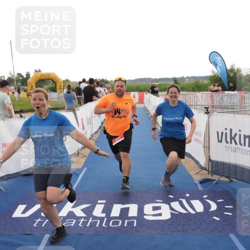 22.06.2025 - Viking Triathlon MichiJ http://msf.ph/oto/8118059 22.06.2025 16:27:52 Ziel 633 meine-sportfotos.de