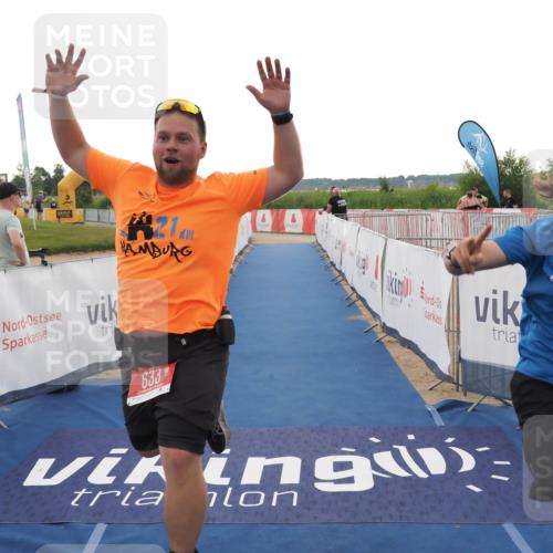 22.06.2025 - Viking Triathlon MichiJ http://msf.ph/oto/8118130 22.06.2025 16:27:53 Ziel 633 meine-sportfotos.de