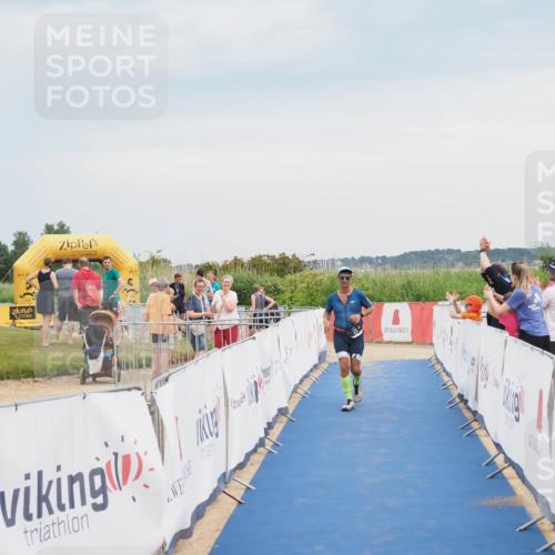 22.06.2025 - Viking Triathlon MichiJ http://msf.ph/oto/8118151 22.06.2025 16:56:13 Ziel 23 meine-sportfotos.de