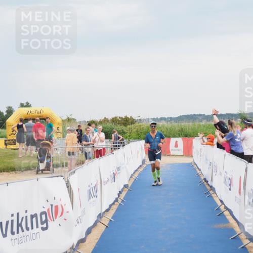 22.06.2025 - Viking Triathlon MichiJ http://msf.ph/oto/8118162 22.06.2025 16:56:13 Ziel 23 meine-sportfotos.de