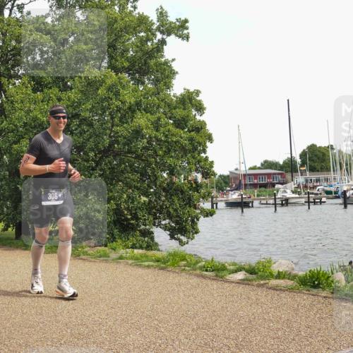 22.06.2025 - Viking Triathlon KatJ http://msf.ph/oto/8118249 22.06.2025 15:10:02 Laufen 306 meine-sportfotos.de
