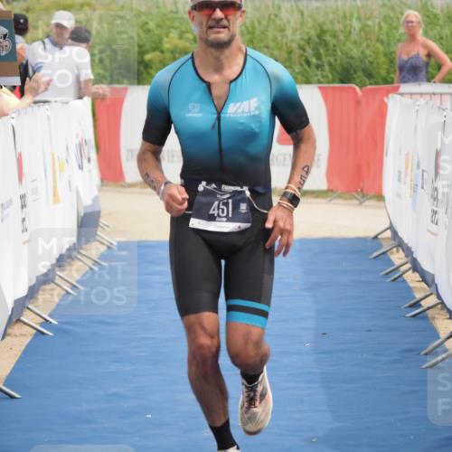 22.06.2025 - Viking Triathlon MichiJ http://msf.ph/oto/8118259 22.06.2025 14:57:24 Ziel 451 meine-sportfotos.de