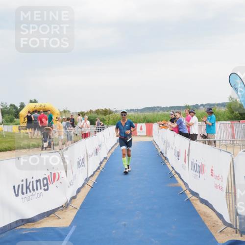 22.06.2025 - Viking Triathlon MichiJ http://msf.ph/oto/8118317 22.06.2025 16:56:15 Ziel 23 meine-sportfotos.de