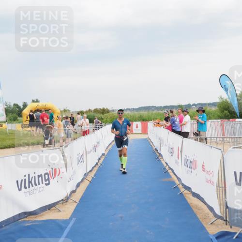 22.06.2025 - Viking Triathlon MichiJ http://msf.ph/oto/8118349 22.06.2025 16:56:15 Ziel 23 meine-sportfotos.de