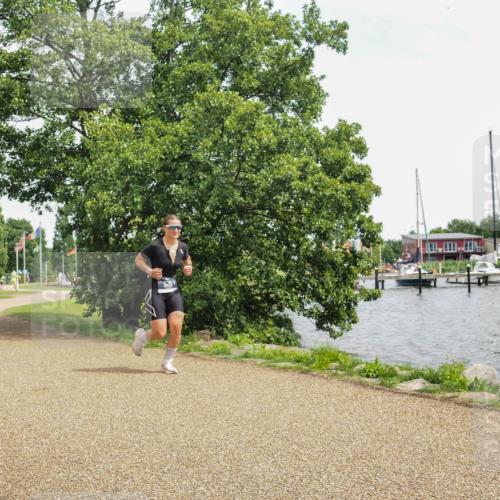 22.06.2025 - Viking Triathlon KatJ http://msf.ph/oto/8118416 22.06.2025 15:10:33 Laufen 530 meine-sportfotos.de
