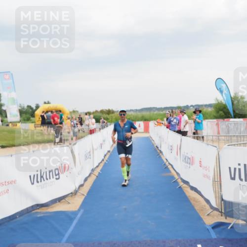 22.06.2025 - Viking Triathlon MichiJ http://msf.ph/oto/8118433 22.06.2025 16:56:16 Ziel 23 meine-sportfotos.de