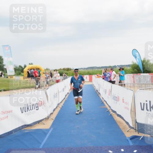 22.06.2025 - Viking Triathlon MichiJ http://msf.ph/oto/8118445 22.06.2025 16:56:16 Ziel 23 meine-sportfotos.de