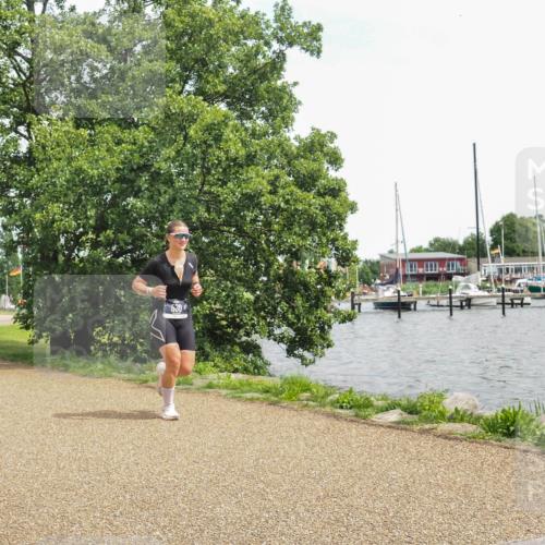 22.06.2025 - Viking Triathlon KatJ http://msf.ph/oto/8118452 22.06.2025 15:10:34 Laufen 530 meine-sportfotos.de