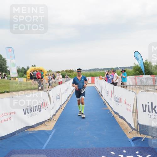 22.06.2025 - Viking Triathlon MichiJ http://msf.ph/oto/8118460 22.06.2025 16:56:17 Ziel 23 meine-sportfotos.de