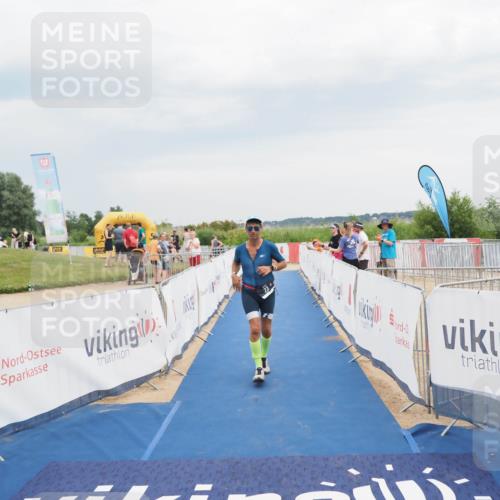22.06.2025 - Viking Triathlon MichiJ http://msf.ph/oto/8118499 22.06.2025 16:56:17 Ziel 23 meine-sportfotos.de